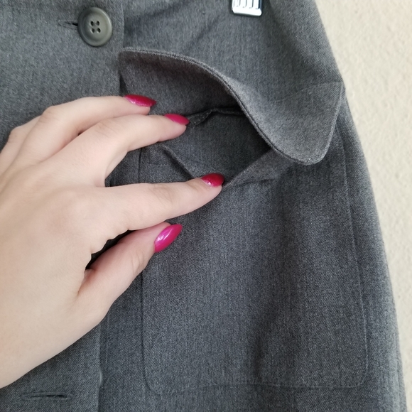 3/$20⭐Ann Taylor Loft Stretch Gray pencil skirt - Picture 3 of 7